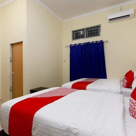 Oyo Life 1332 Almonsari Residence Medan Bagian luar foto